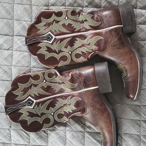 ariat boots 8.5 brown with green stiching